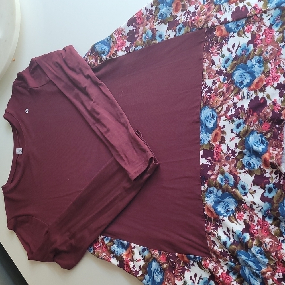 Resort to Style Wine Floral Tunic with POCKETS M - Picture 7 of 7